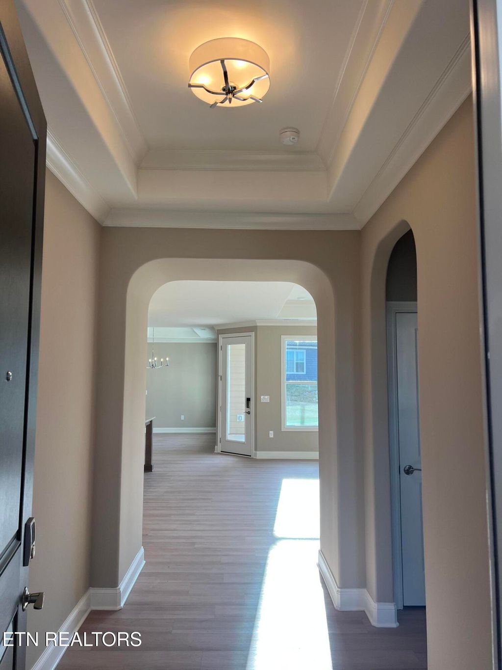 Photo of 149 Honeysuckle Drive, Lenoir City, TN 37771 (MLS # 1326813)