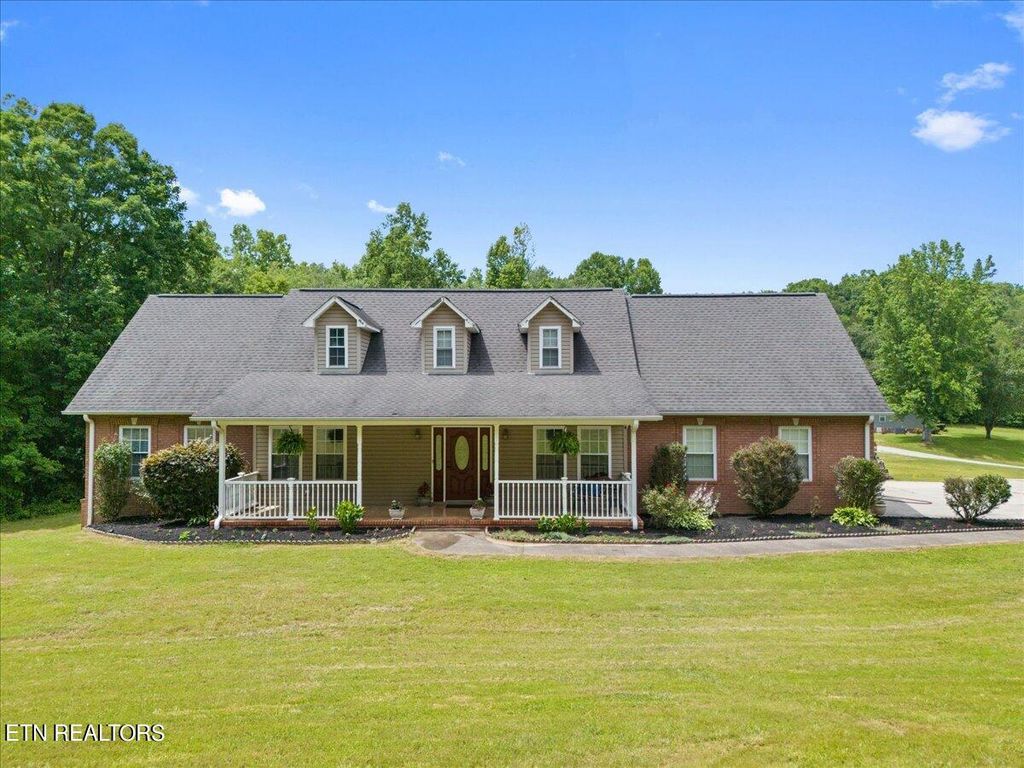 Photo of 129 Hickory Lane, Oliver Springs, TN 37840 (MLS # 1266259)