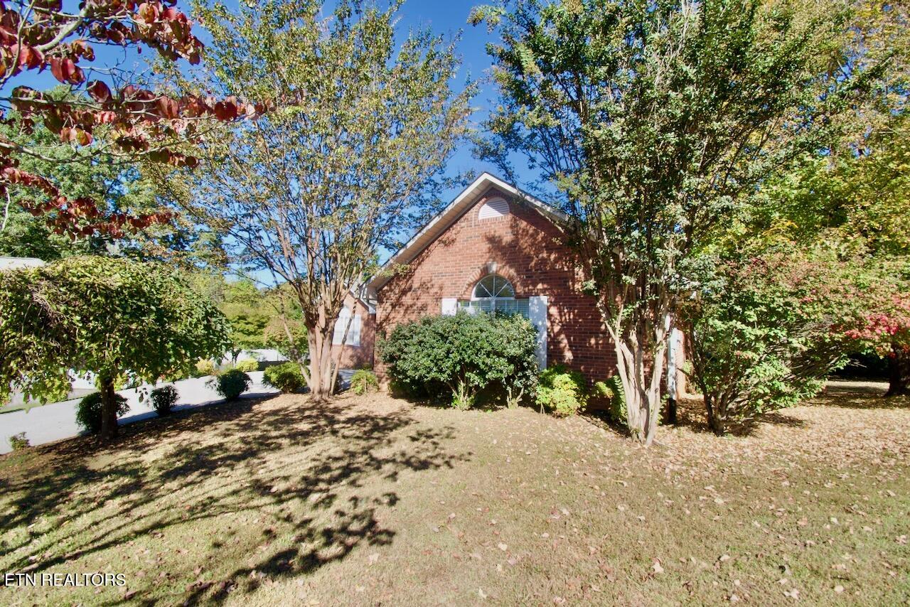 114 Green Briar Circle