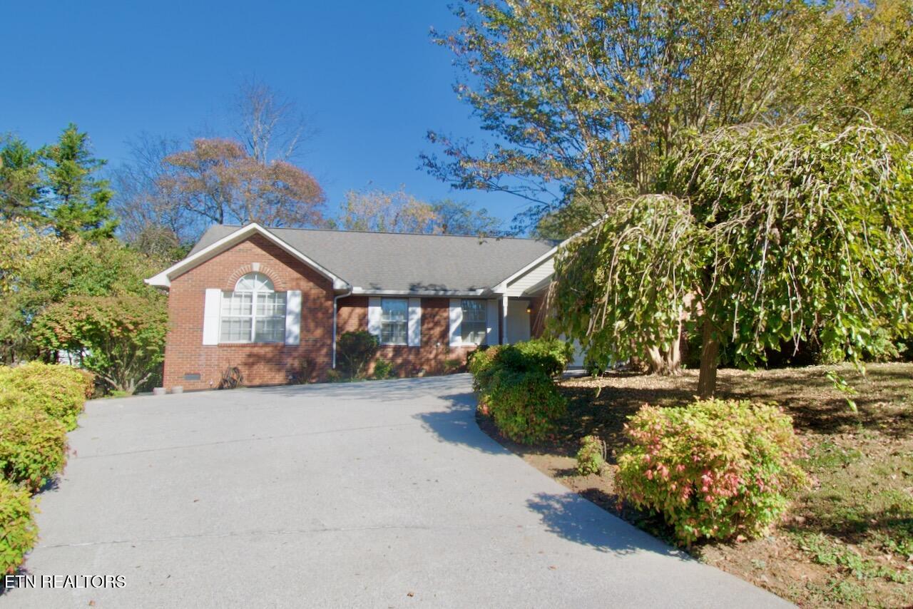 114 Green Briar Circle