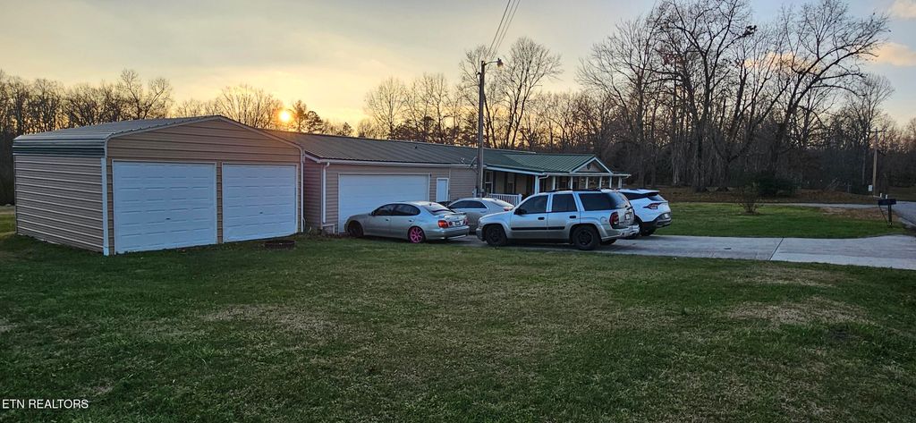 Photo of 1679 Kingtown Road Rd, Winfield, TN 37892 (MLS # 1323790)