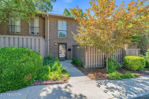 Photo of 3636 Taliluna Ave #305, Knoxville, TN 37919 (MLS # 1340906)