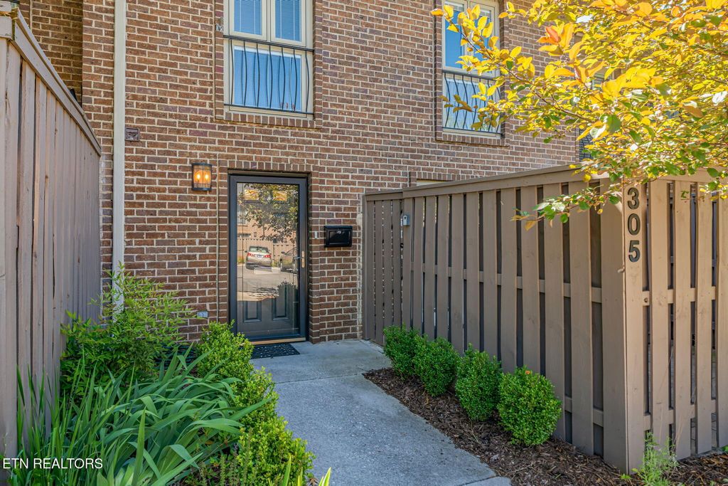 Photo of 3636 Taliluna Ave #305, Knoxville, TN 37919 (MLS # 1340906)