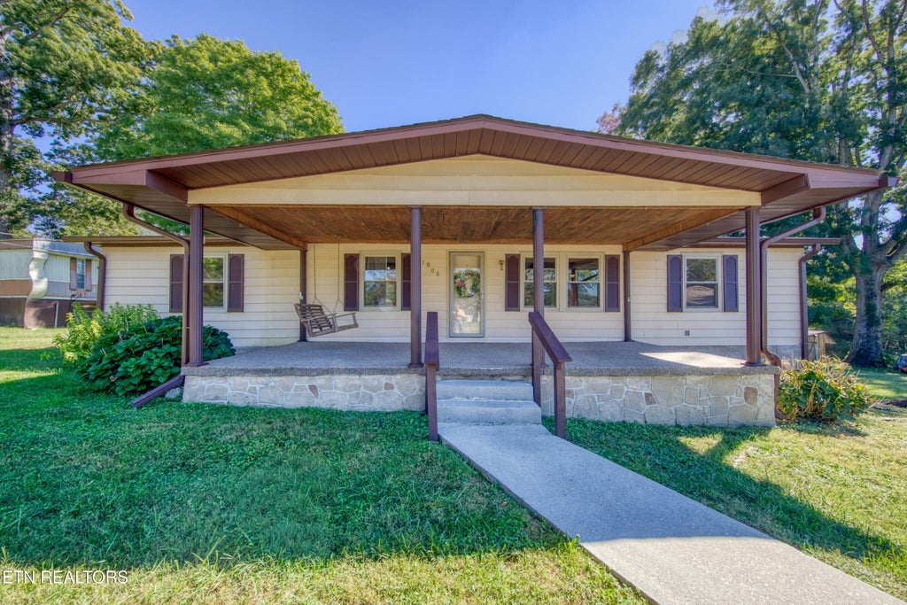 Photo of 7008 E Emory Rd, Knoxville, TN 37938 (MLS # 1359117)