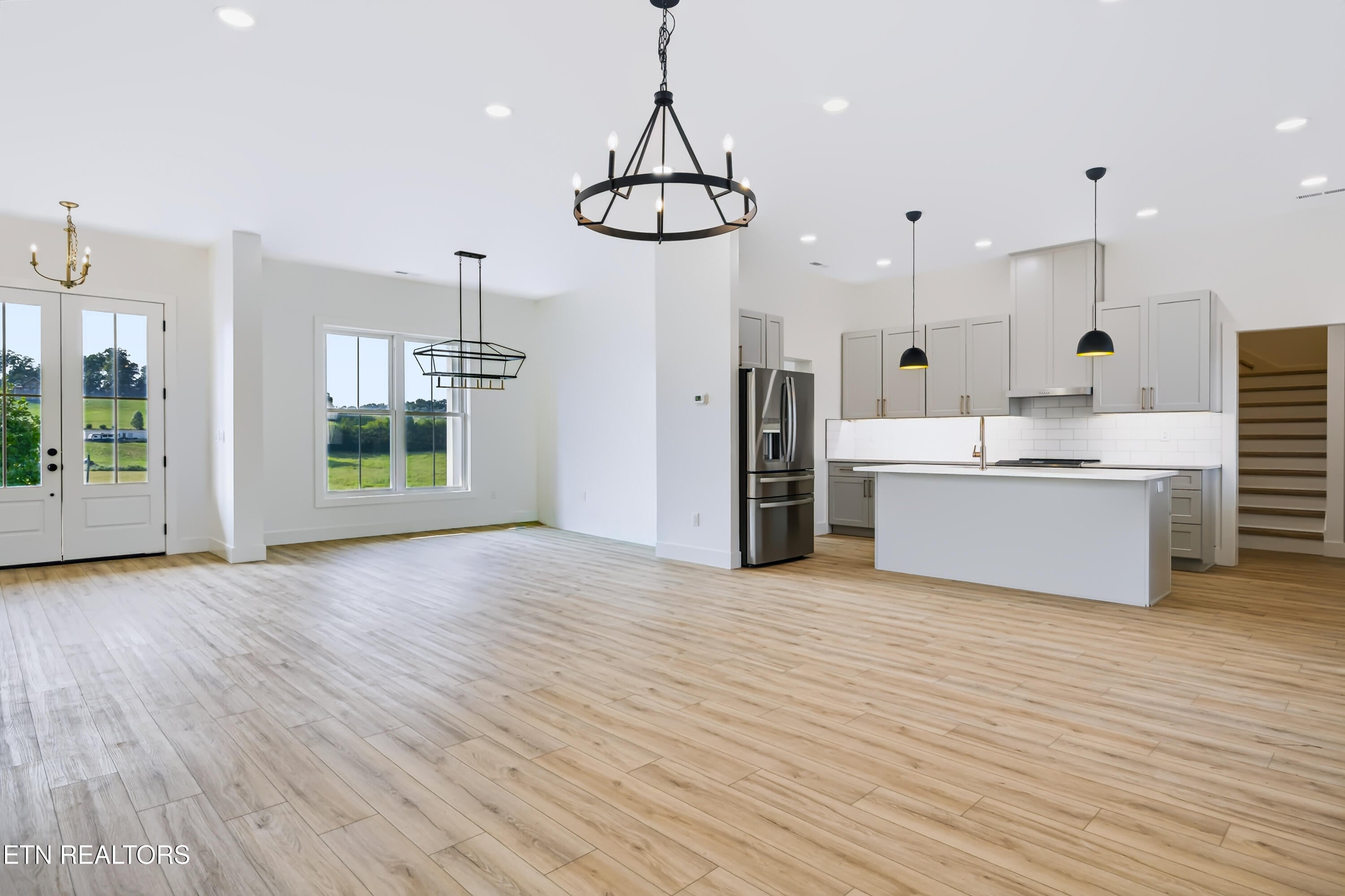 353 Meadow Rd Rd