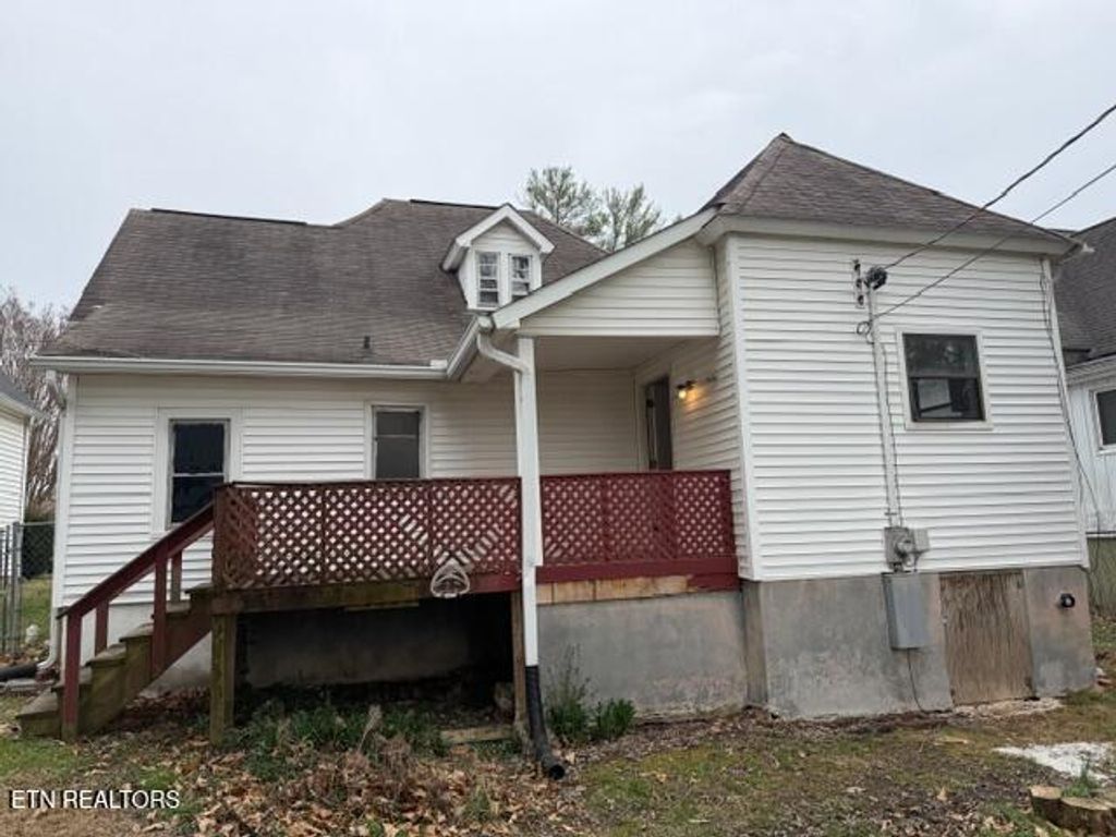 Photo of 427 E Oak Hill Ave, Knoxville, TN 37917 (MLS # 1331495)