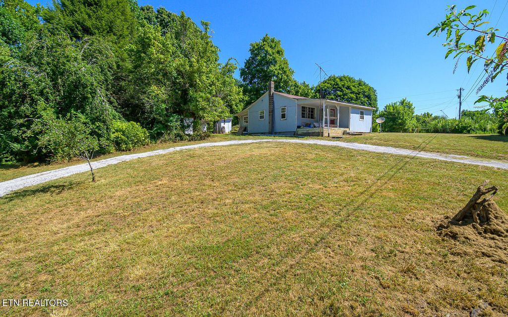 Photo of 817 Big Creek Rd, Madisonville, TN 37354 (MLS # 1308724)