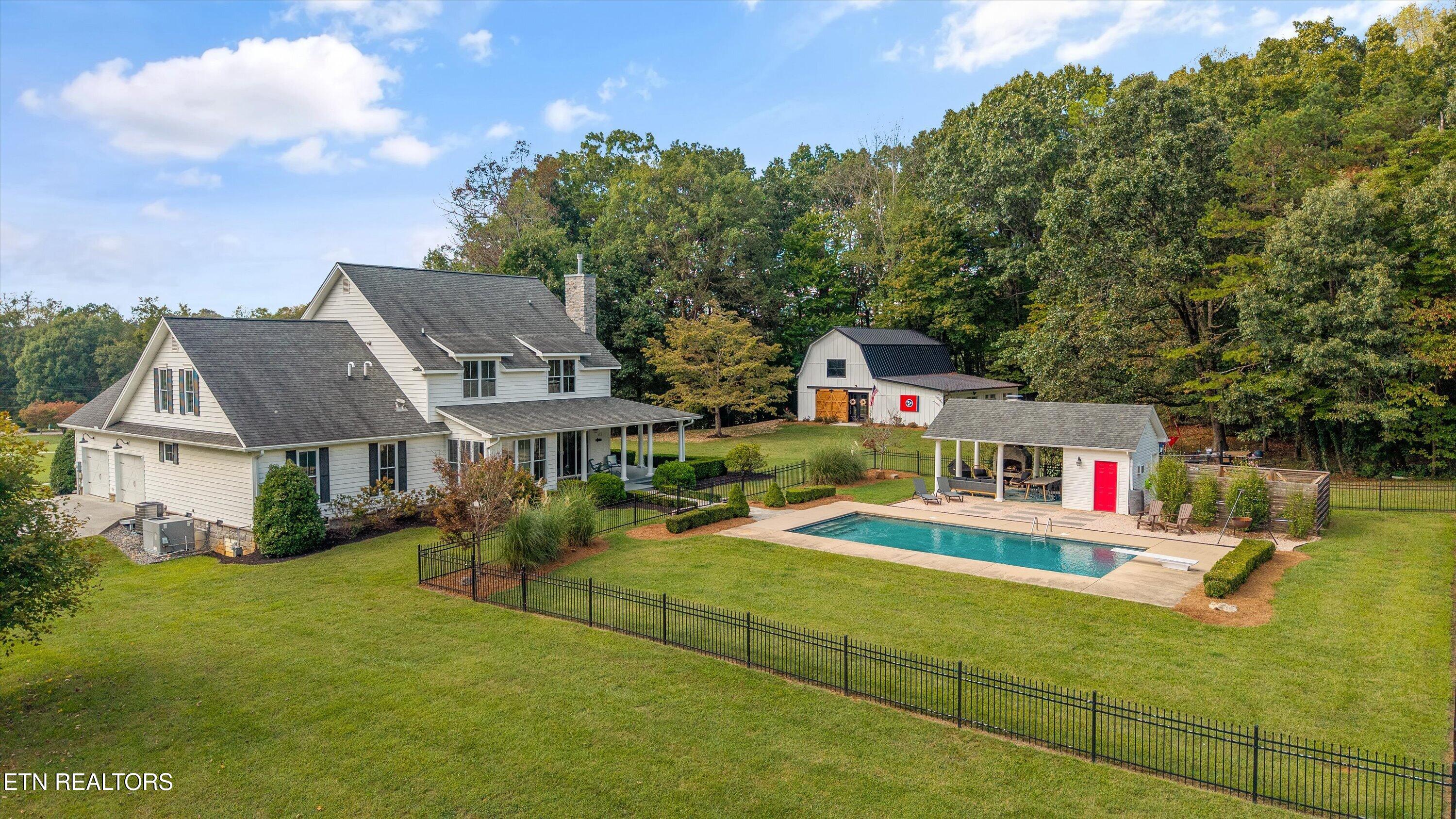 1330 Collins Rd