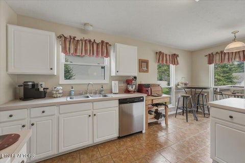 Tiny photo for 2365 Conners Creek CIR, Knoxville, TN 37932 (MLS # 1356136)