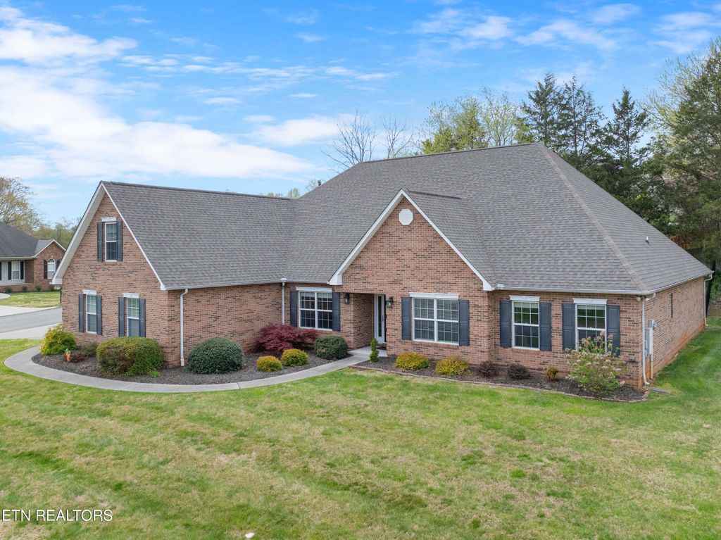 Photo of 301 Stonebreeze Drive, Powell, TN 37849 (MLS # 1334928)