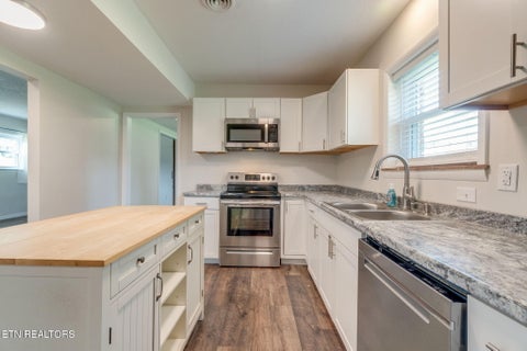Tiny photo for 504 McCrary Drive Dr, Morristown, TN 37814 (MLS # 1346599)