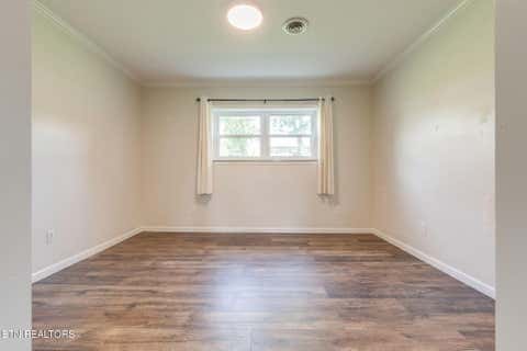 Tiny photo for 504 McCrary Drive Dr, Morristown, TN 37814 (MLS # 1346599)