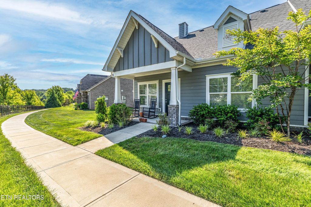Photo of 12623 Needlepoint Drive, Farragut, TN 37934 (MLS # 1343311)