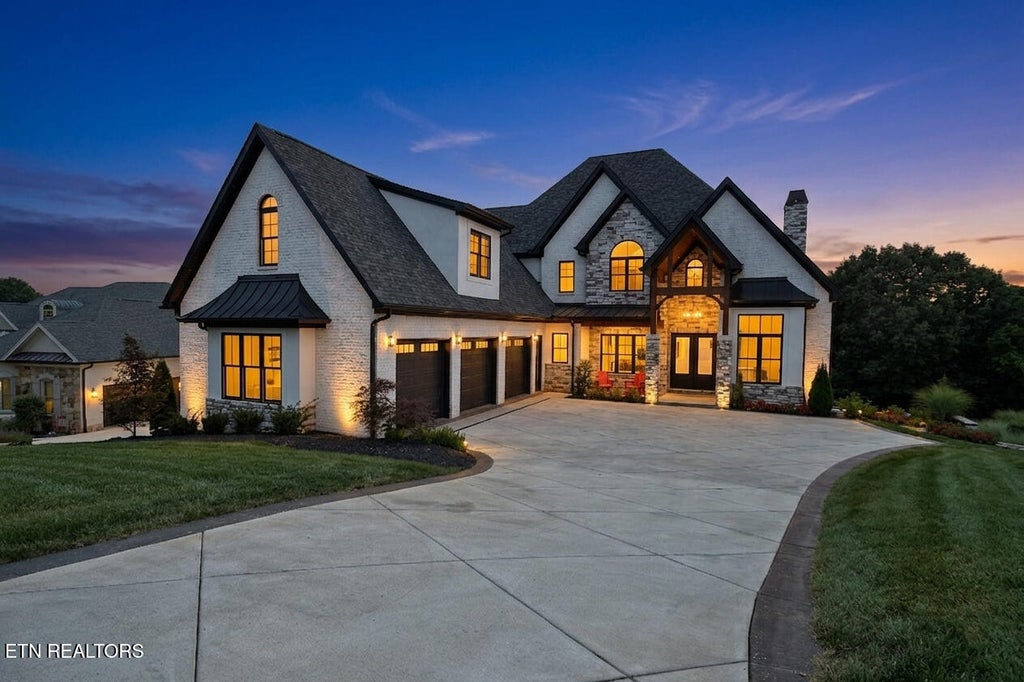 Photo of 9030 Legends Lake Lane, Knoxville, TN 37922 (MLS # 1351378)
