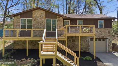 Photo of 3308 Gumstand Drive, Powell, TN 37849 (MLS # 1336153)