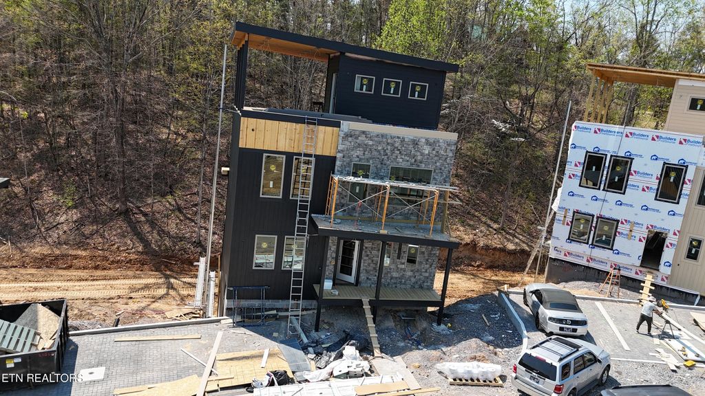 Photo of 436 Hatchet Way, Pigeon Forge, TN 37863 (MLS # 1334555)