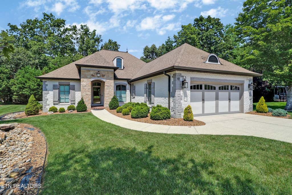 Photo of 17 Westridge Terrace, Crossville, TN 38558 (MLS # 1352659)