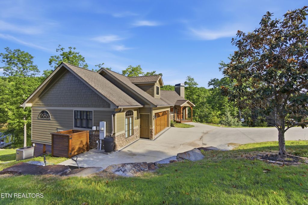 Photo of 476 Waterfront Way, Ten Mile, TN 37880 (MLS # 1341327)
