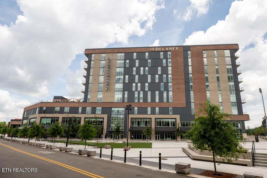 Photo of 122 Stadium Way #302, Knoxville, TN 37915 (MLS # 1327079)