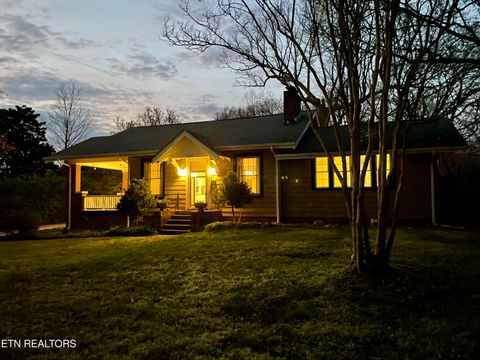 Photo of 2807 Pruden Drive, Knoxville, TN 37918 (MLS # 1334110)