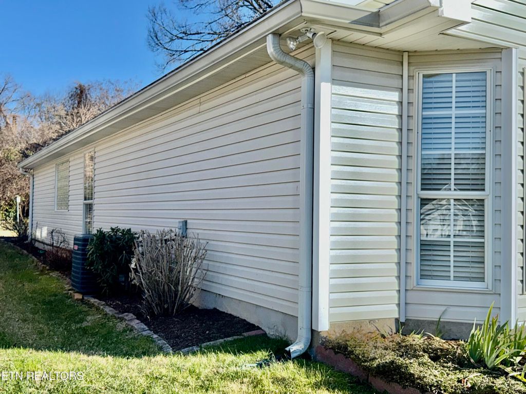 Photo of 7637 Red Bay Way, Knoxville, TN 37919 (MLS # 1324269)