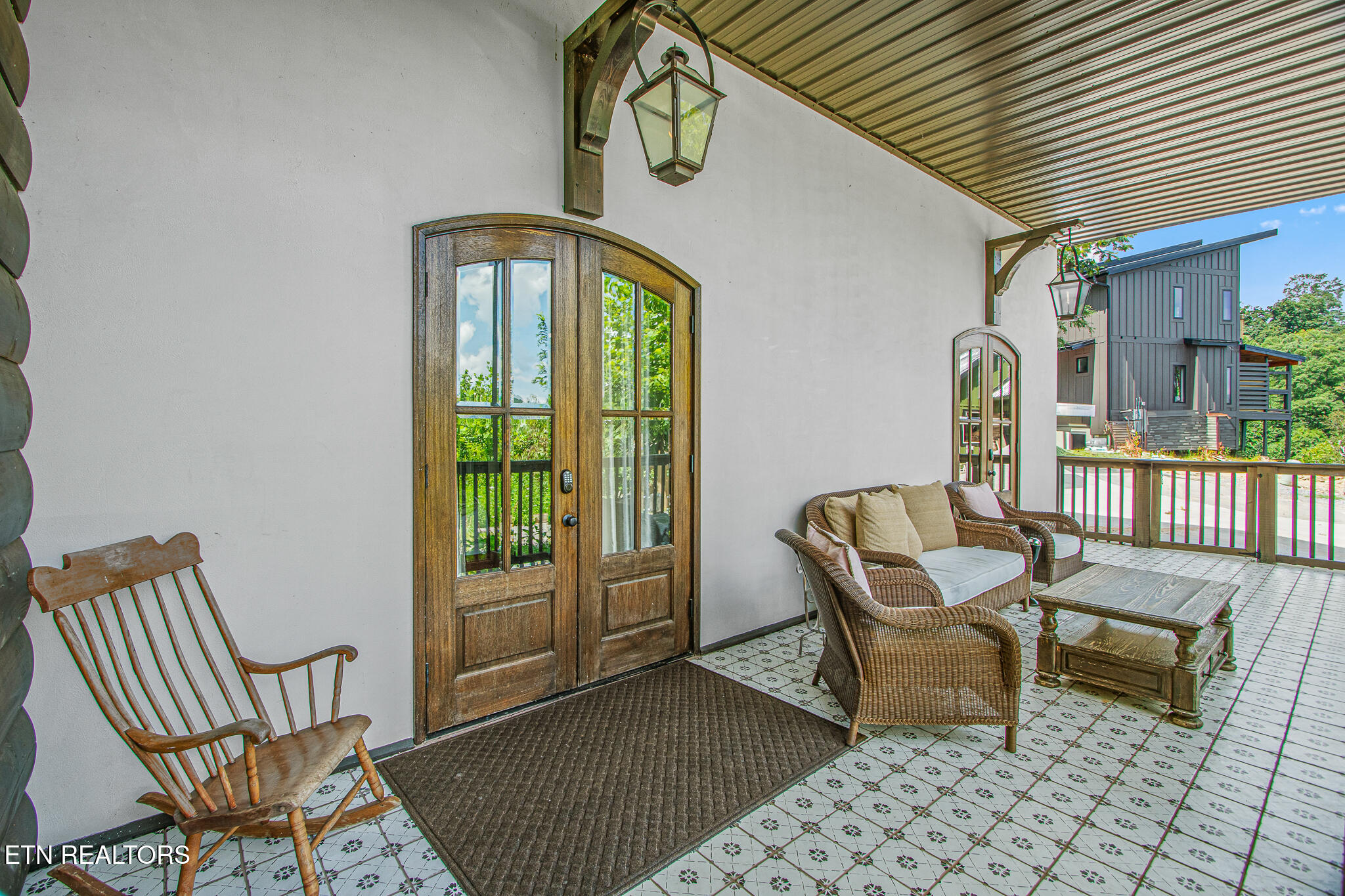 225 Chimney Tops Way