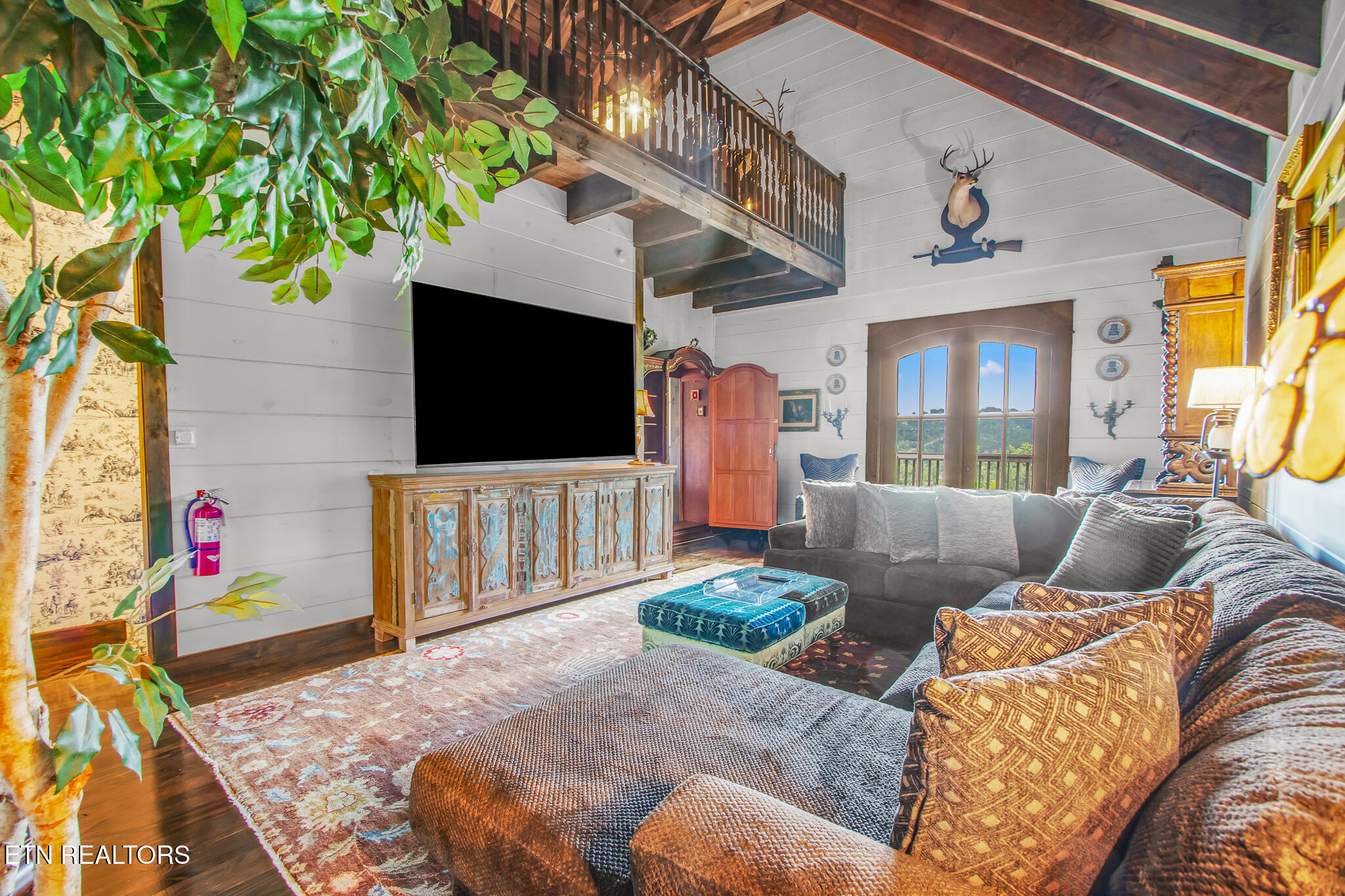 225 Chimney Tops Way