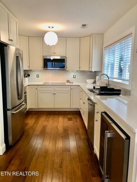 Tiny photo for 127 N Deer Hill Village Lane, LaFollette, TN 37766 (MLS # 1325471)