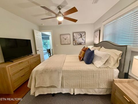 Tiny photo for 127 N Deer Hill Village Lane, LaFollette, TN 37766 (MLS # 1325471)