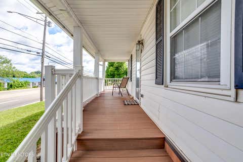 Tiny photo for 721 N Charles G Seivers Blvd, Clinton, TN 37716 (MLS # 1345013)
