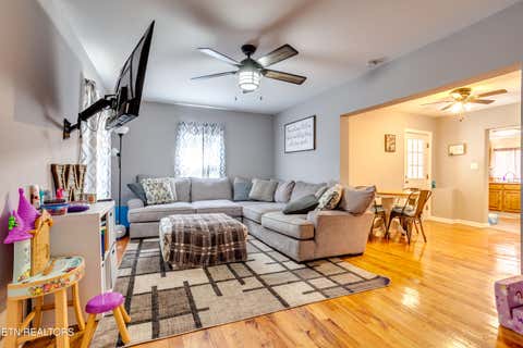 Tiny photo for 721 N Charles G Seivers Blvd, Clinton, TN 37716 (MLS # 1345013)