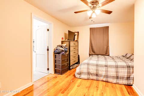 Tiny photo for 721 N Charles G Seivers Blvd, Clinton, TN 37716 (MLS # 1345013)