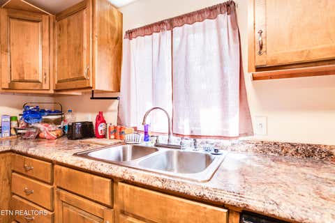 Tiny photo for 721 N Charles G Seivers Blvd, Clinton, TN 37716 (MLS # 1345013)