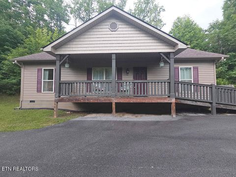 Photo of 416 Forrest Springs Drive, Gatlinburg, TN 37738 (MLS # 1342628)