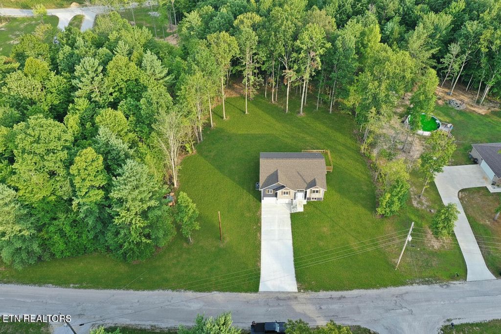 Photo of 1045 Toomey Falls Rd, Oneida, TN 37841 (MLS # 1340158)