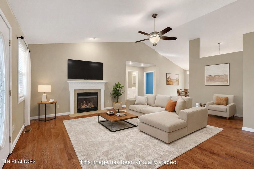 Photo of 477 Lincolnshire Drive, Crossville, TN 38555 (MLS # 1325226)