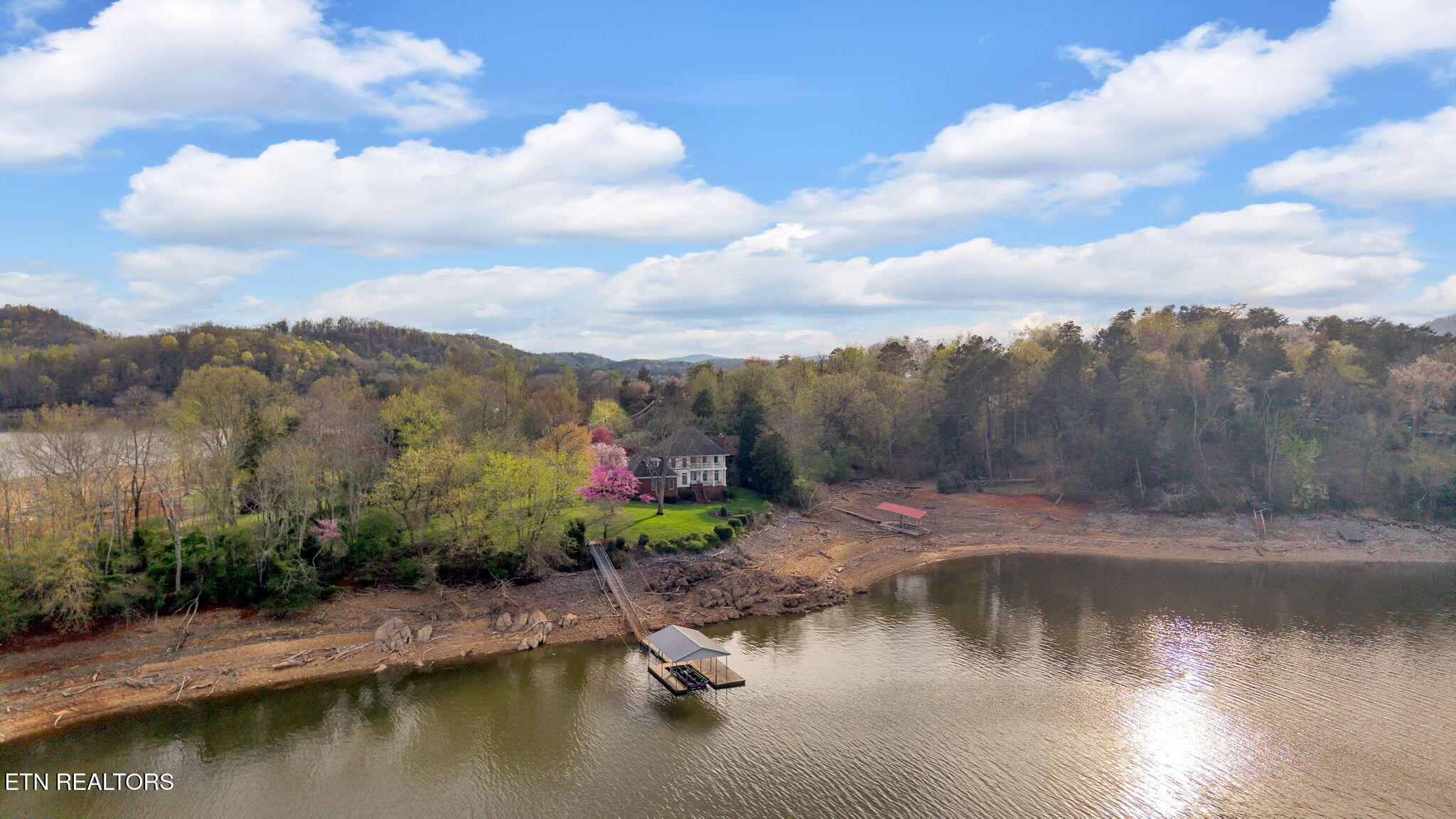 471 Chelaque Way