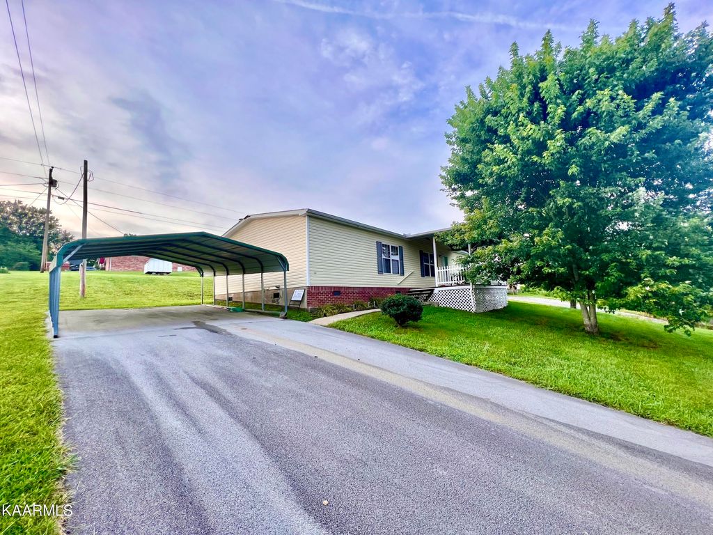 Photo of 324 Wilson Hurst Street St, Tazewell, TN 37879 (MLS # 1236046)