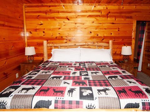 Tiny photo for 2251 Upper Middle Creek #6 Rd, Sevierville, TN 37876 (MLS # 1326160)