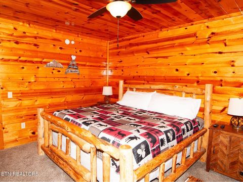 Tiny photo for 2251 Upper Middle Creek #6 Rd, Sevierville, TN 37876 (MLS # 1326160)