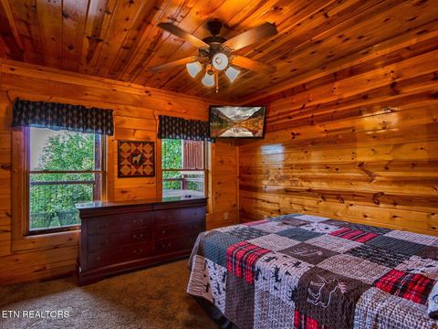 Tiny photo for 2251 Upper Middle Creek #6 Rd, Sevierville, TN 37876 (MLS # 1326160)