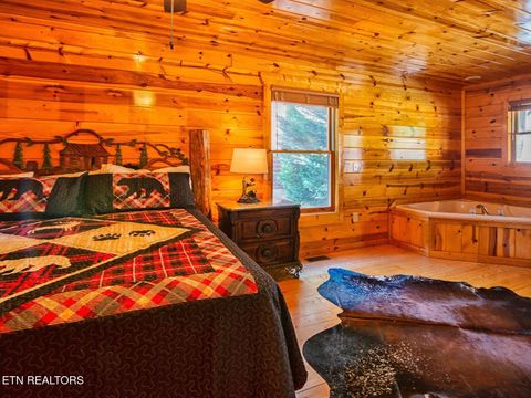 Tiny photo for 2251 Upper Middle Creek #6 Rd, Sevierville, TN 37876 (MLS # 1326160)