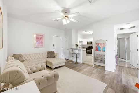 Tiny photo for 1700 Clinch Ave #108, Knoxville, TN 37916 (MLS # 1331138)