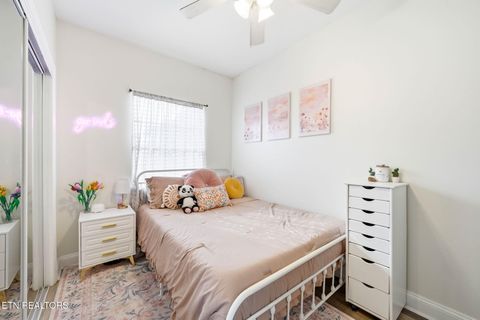 Tiny photo for 1700 Clinch Ave #108, Knoxville, TN 37916 (MLS # 1331138)