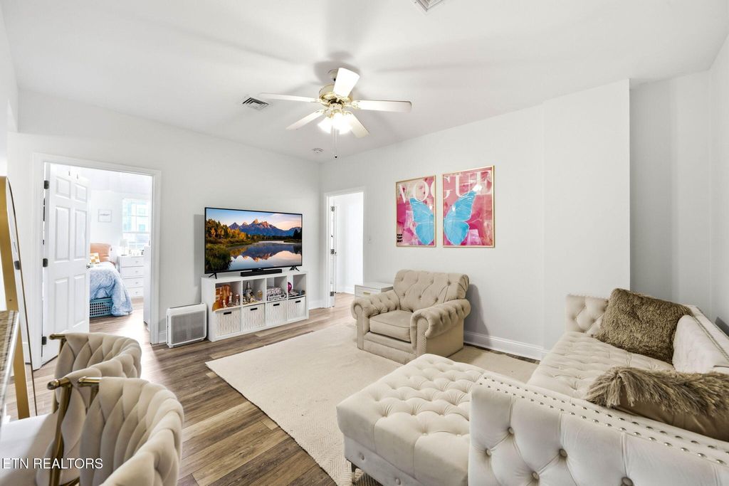 Photo of 1700 Clinch Ave #108, Knoxville, TN 37916 (MLS # 1331138)