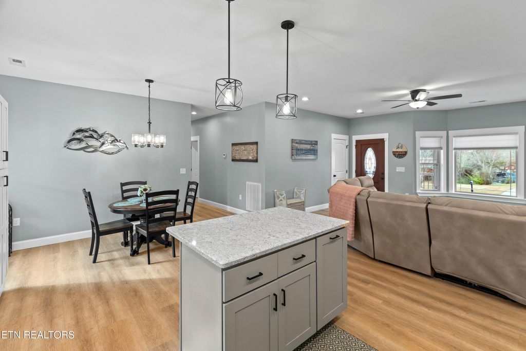 Photo of 1887 Bluebird Circle, Morristown, TN 37814 (MLS # 1322825)