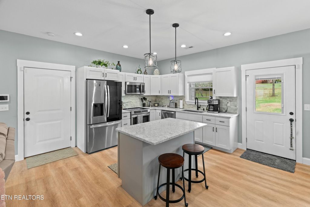 Photo of 1887 Bluebird Circle, Morristown, TN 37814 (MLS # 1322825)