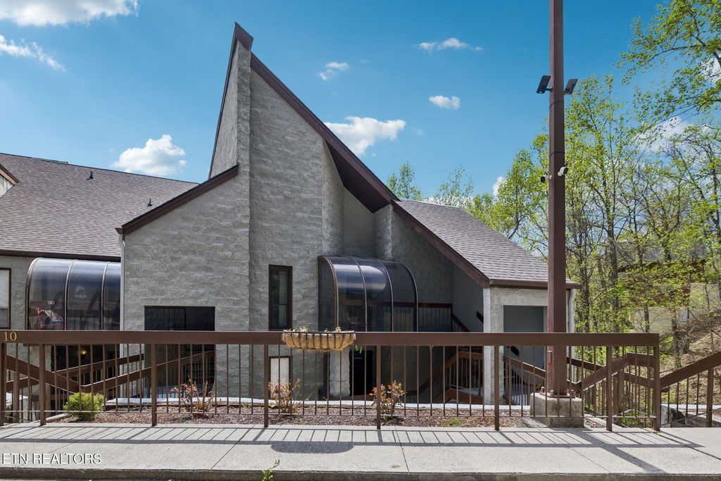 Photo of 1155 Upper Alpine Way Way #211, Gatlinburg, TN 37738 (MLS # 1332007)