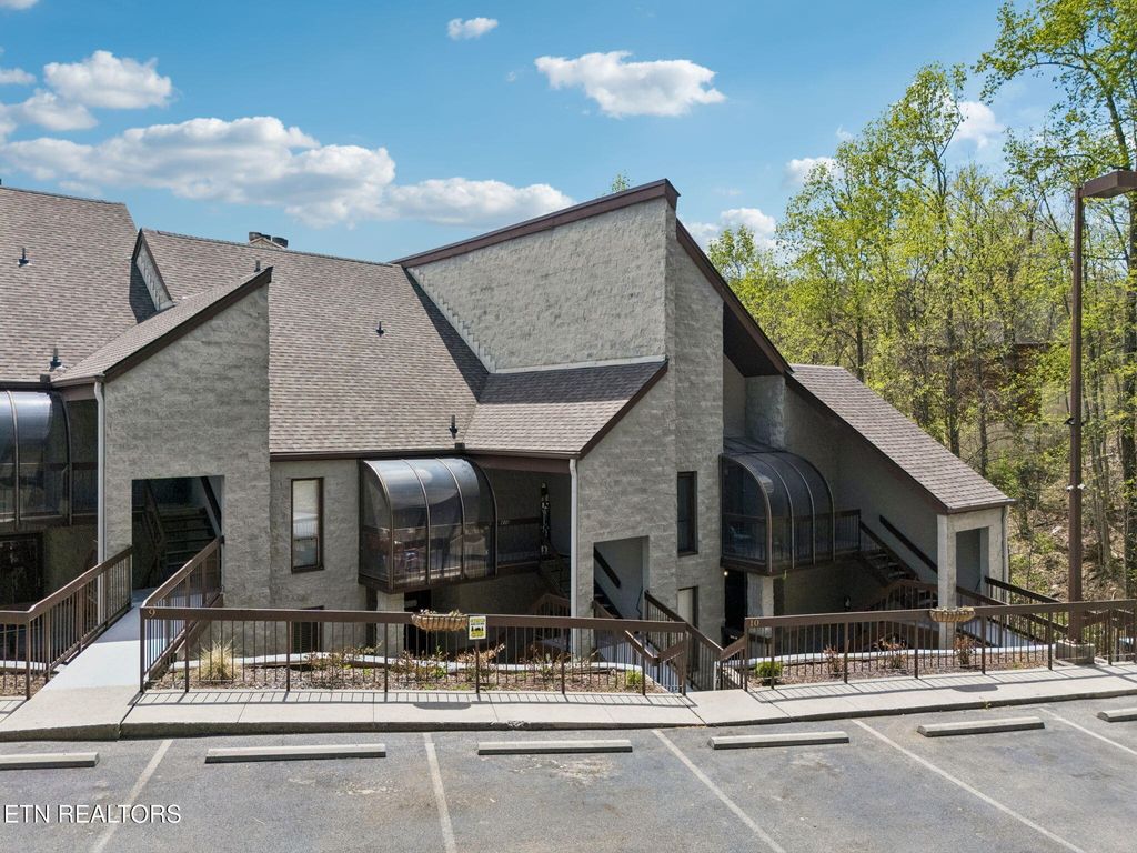 Photo of 1155 Upper Alpine Way Way #211, Gatlinburg, TN 37738 (MLS # 1332007)