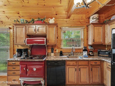 Tiny photo for 755 Glory Ridge Way, Gatlinburg, TN 37738 (MLS # 1341081)